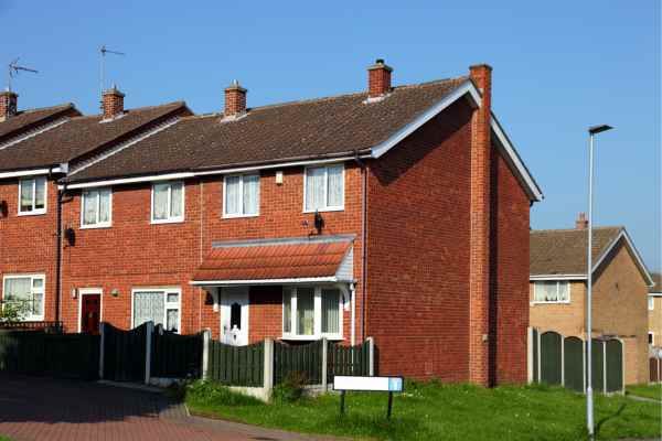 Can I Alter The Party Wall Surveyor? - A Crucial Guide From Faulkner Surveyors 3 Do you want to change the party wall surveyor you are using? Get the best results from Faulkners Hitchin NOW!
