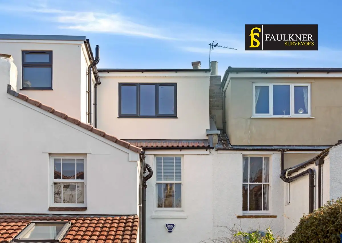 Party Wall Vs Boundary Wall : The Law, The Rights, and Your Options 3 Party Wall Hitchin : What Should You Do If Your Neighbour Builds Over the Shared Boundary Hitchin?